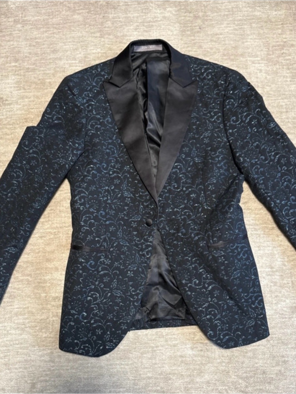Zara Black Floral Jacquard Tuxedo Jacket with Satin Lapel